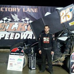 Scott Winters in Elko Speedway Victory Lane following Fall Dirt Nationals UMSS Win.