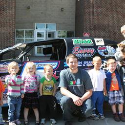 Bryant Dickinson Visits the Jefferson Elementary School