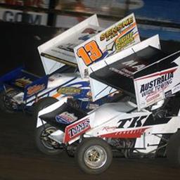 Mark passing Ian Madsen for the eventual win at the WoO race at Huset&amp;#39;s in 2012.
