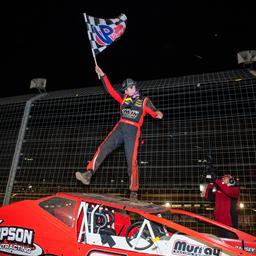 Alex Yankowski shocks Super DIRTcar Series field at World Finals