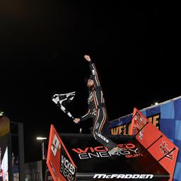 James McFadden Wins The 29th Annual My Place Hotels ASCS 360 Knoxville Nationals