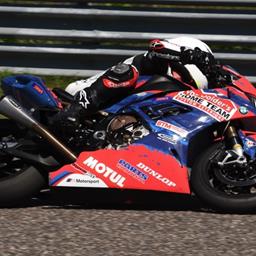 Young storms to Superbike pole at day one at Calabogie Motorsports Pk