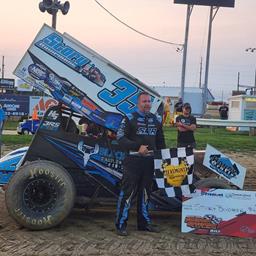 Brubaker finally breaks through for 410 win; Moore earns 1st Fremont victory