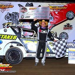 Matt Janczuk takes Fultonâ€™s DIRTcar Sportsman Modified Series Fall Championship thriller with last-lap pass