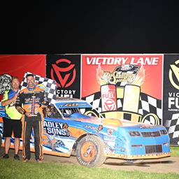 Schmidt Goes To Victory Lane. Berry, Graham, Carter Gray Return, Chandler Wins $500.00