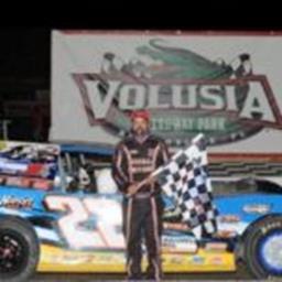 Kyle Wins at Voulsia Speedway For Race 3 of Dirts4Racing