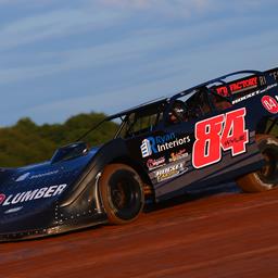 Wylie competes with Castrol Flo Racing Night in America event at Lernerville