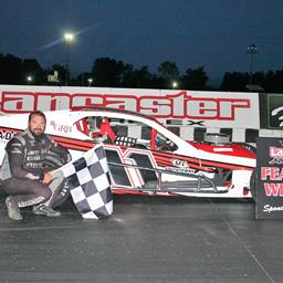 Tony Hanbury Returns to Victory Lane at Lancaster; Hoch and Nova Split Twin 25&#39;s