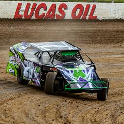 Lucas Oil Speedway Spotlight: Military vet Briggs races for fun, camaraderie in competitive USRA B-Mod division
