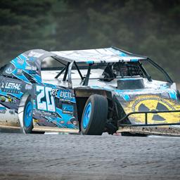 THORNTON JR MAKES LATE RACE PASS FOR WIN