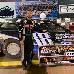 Trent Ivey wins Trick or Treat 40 at Modoc Raceway