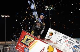 COOL IN CALI: Balog Fends Off Gravel for Perris World of Outlaws Victory
