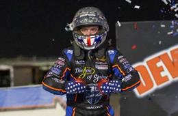 LONE STAR MILESTONE! BACON MOVES TO 2ND WITH USAC SPRINT WIN #52 AT DEVIL’S BOWL