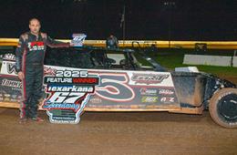 Mitchell scores Modified victory at Texarkana 67 Speedway