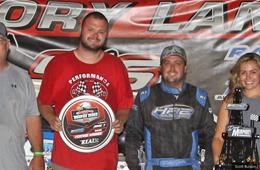 Sanders charges to Doug Murphrey Memorial victory