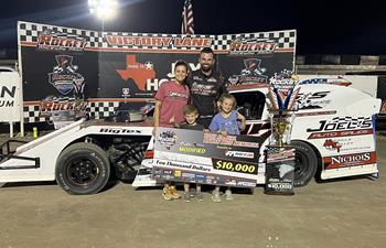 Dillard pockets $10,000 in Bryan Mize Memorial at Rocket Raceway Park