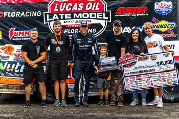 Davenport Scores First Career Huset’s Victory