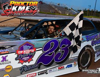 Kyle Peterlin wins at Proctor Speedway on June 12.