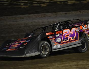 Ryan Unzicker wins at Sycamore Speedway on August 9 during the MARS Late Model Championship Series