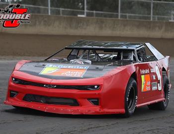 Ken in action in the Sportsman division at the Illinois State Fairgrounds (Springfield, Ill.) on August 18.