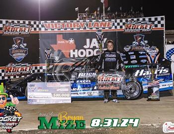 Cody Thompson wins the 10th Annual Bryan Mize Memorial at Rocket Raceway Park (Petty, TX). (Southern Sass Photography photo)