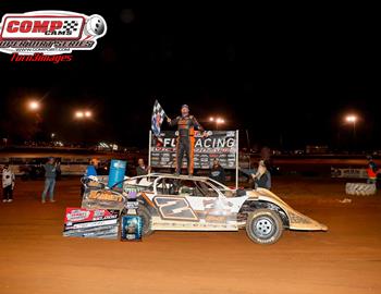 Tyler Stevens wins the 30th annual Spooky 50 with the COMP Cams Super Dirt Series (CCSDS) at Super Bee Speedway (Chatham, LA) on October 21, 2023.