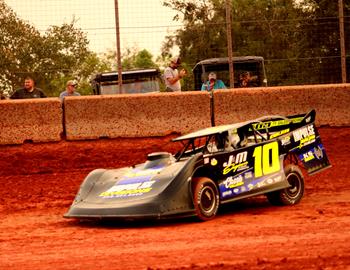 Ty in action at Needmore Speedway on August 25. (MommaD Photography image)