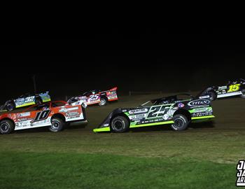 Cedar County Raceway (Tipton, IA) – Midwest Auto Racing Series (MARS) Late Model Championship – Hawkeye Land 40 – April 17, 2025. (Josh James Artwork photo)