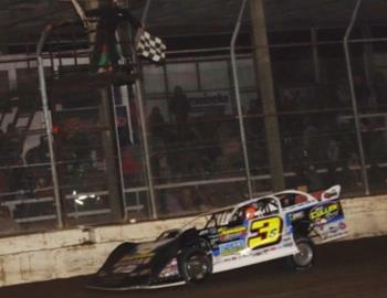 Brian Shirley won his second-straight DIRTcar Summer Nationals event on Thursday, June 15 at Kankakee (Ill.) County Speedway. (Jim DenHamer image)