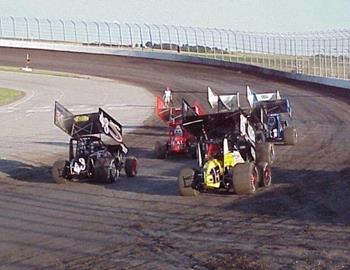 Heat race down the front stretch