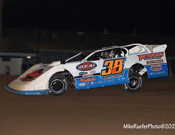 Maquoketa Speedway (Maquoketa, IA) – Malvern Bank East Series – May 24th, 2025. (Mike Ruefer photo)