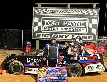 JT Seawright picked up the UCRA win at Fort Payne (Ala.) Motor Speedway on Saturday, June 17. (Jessica N Gilmer image)