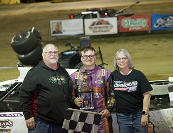 Moler Raceway Park (Williamsburg, OH) – April 18th, 2025. (Riehle Photography)