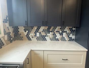 Hexagon glass backsplash