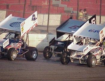 Kevin Ramey (7m) and Shane Stewart (4m) pace a heat race