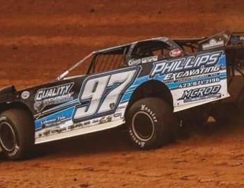 Aaron Guinn won the UCRA Late Model feature at Tazewell (Tenn.) Speedway on Saturday, August 19. (LaDawna Godsey image)