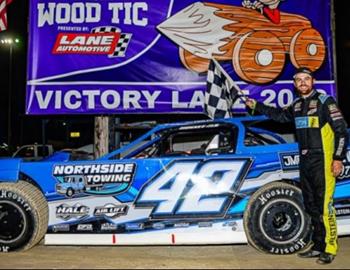 Chad Finley banked the $5,000 victory in the opening round of the annual Wood Tic at Merritt Speedway (Lake City, Mich.) on Friday, August 4. (Randy Ellen image)