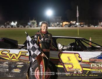 Chandi Currence picked up her first career win in the Pro Late Model event at Elkins Raceway.