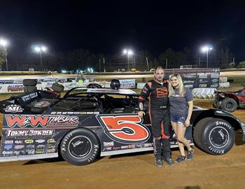 Jon and Kimberly Mitchell at Super Bee Speedway (Chatham, LA) with the COMP Cams Super Dirt Series on September 1, 2023.