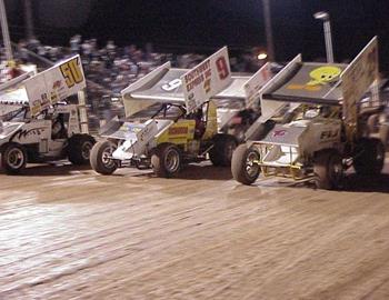 Three-wide salute at the Speedweek finale