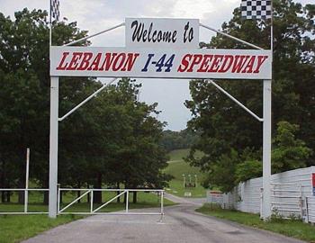 Lebanon I-44 Speedway entrance