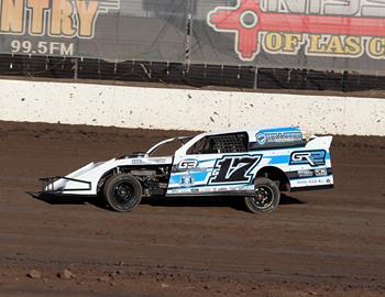 Fito in action at Vado Speedway Park. (Mike Ruefer image)