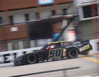 Matt Tifft competes in the Christmas Classic at Carteret County Speedway (Swansboro, NC) on December 14, 2024. (Short Track Scene photo)