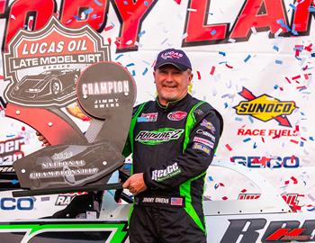 Jimmy Owens of Newport, Tenn. wrapped up the 2020 Lucas Oil Late Model Dirt Series campaign Saturday. Owens claimed a series-leading 11 wins, 29 Top-5’s, and 35 Top-10’s en route to his fourth national title.