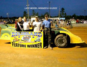 Tom Wilson banked the Limited Late Model win at Dixieland Speedway on Friday night.
