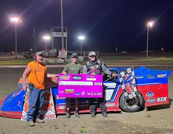 Tommy Sheppard Jr. raced to his sixth win of the 2022 season on Friday night with a triumph at Farmer City (Ill.) Raceway.
