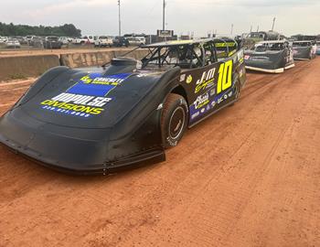 Ty in action at Needmore Speedway on August 25. 