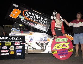 Gary Wright in victory lane