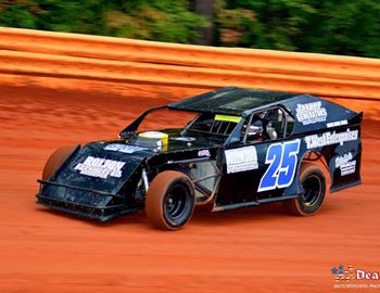 Bobby Turner won at North Georgia Speedway on October 5