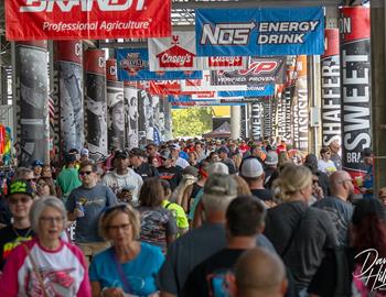 Knoxville Nationals Saturday crowd gathers